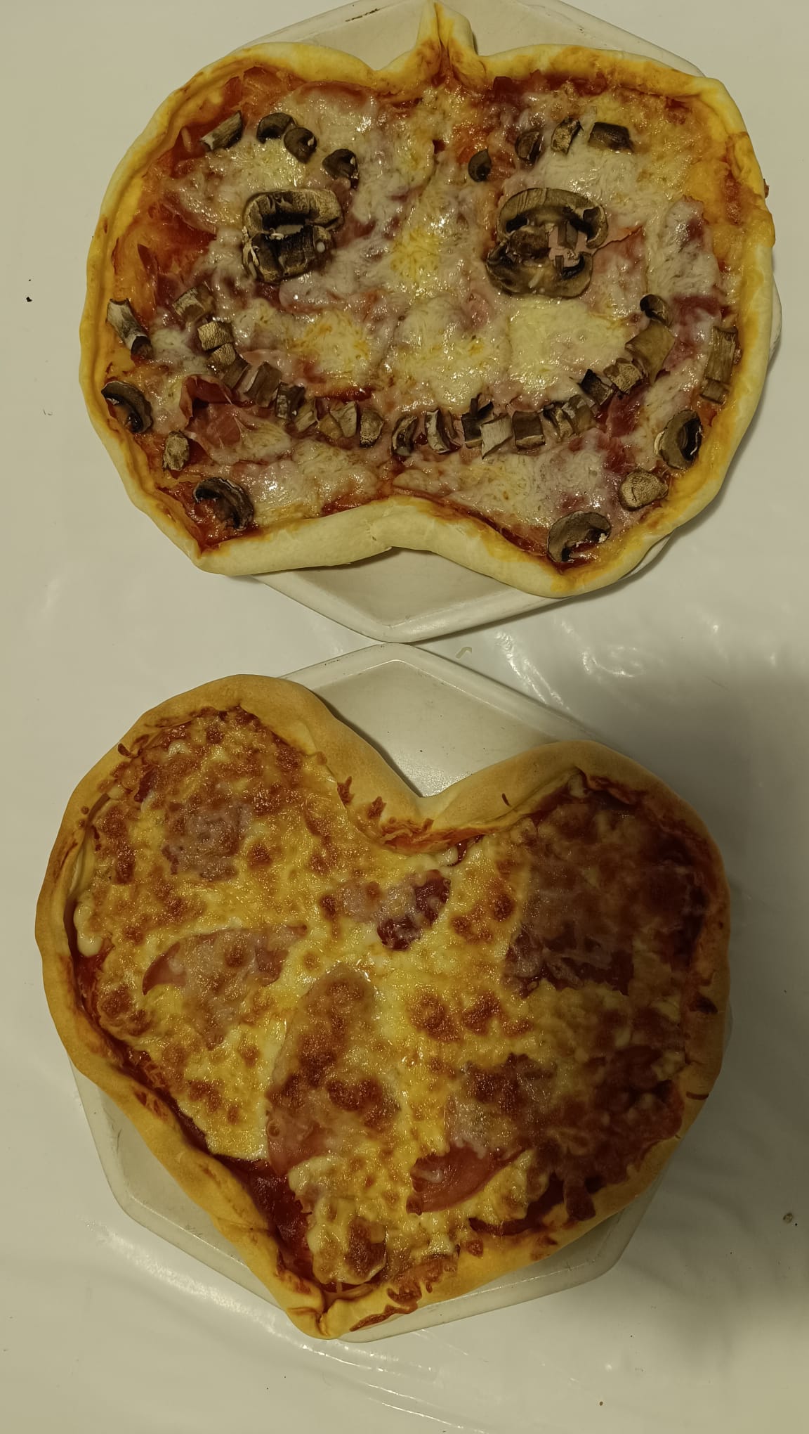 Photo de nos premières pizza faites maison.